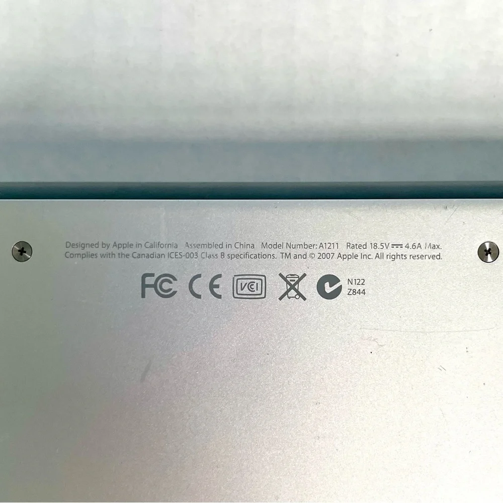 Working Apple MacBook Pro 15” laptop with adapter, 2.16 GHz Intel Core 2 Duo